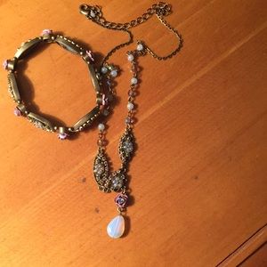Vintage necklace and bracelet set.